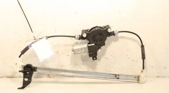 Mazda 2 Rear window lifting mechanism without motor 