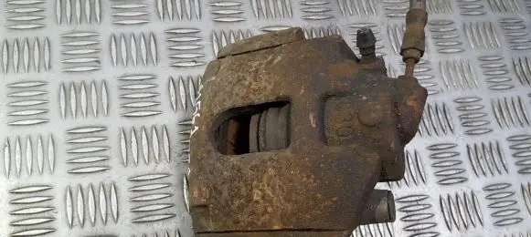 Front brake caliper