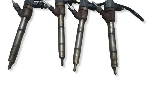 Hyundai i40 Fuel injectors set 0445110320