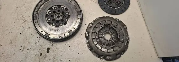 Mercedes-Benz C W203 Clutch set kit 0002522805