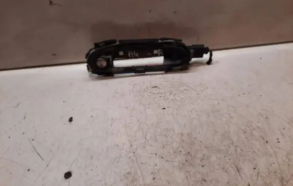 Audi A4 S4 B5 8D Front door lock (next to the handle) 8L4837063A
