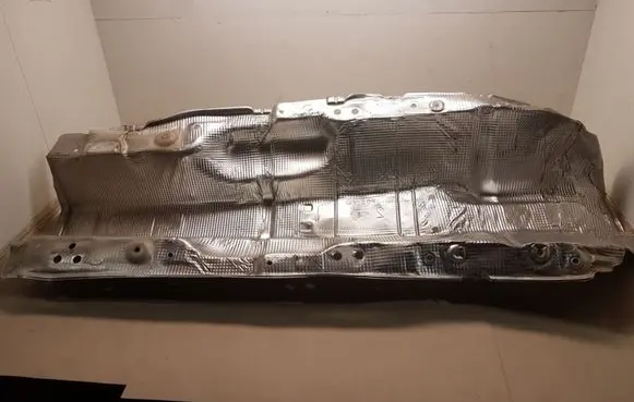 Audi Q3 8U Exhaust heat shield 5N0825661D
