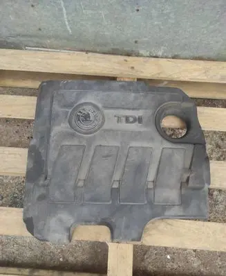 Skoda Octavia Mk2 (1Z) Engine cover (trim)