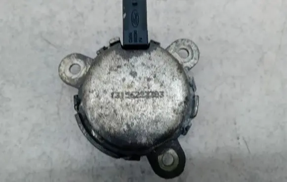 Ford C-MAX II Camshaft position sensor CM5G-6M280-FA