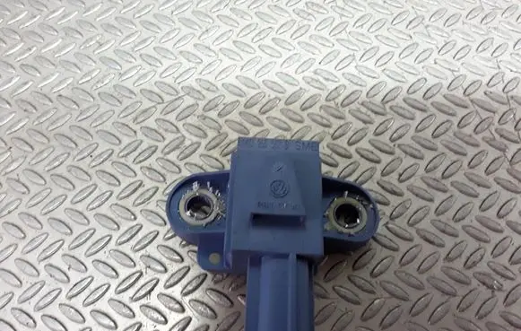 Skoda Octavia Mk2 (1Z) Airbag deployment crash/impact sensor 1K0955557B