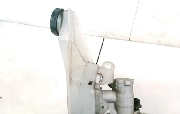Nissan Qashqai Master brake cylinder