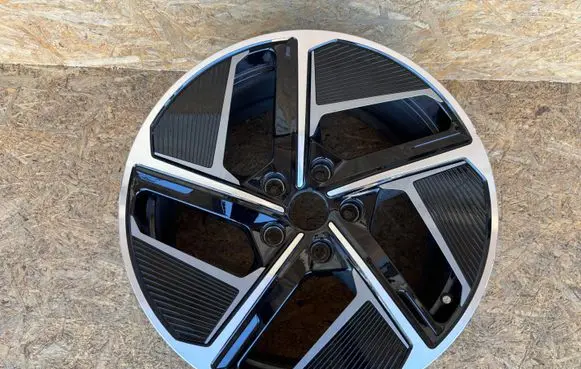R20 alloy rim