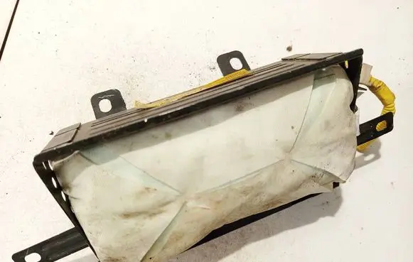 Hyundai Trajet Passenger airbag