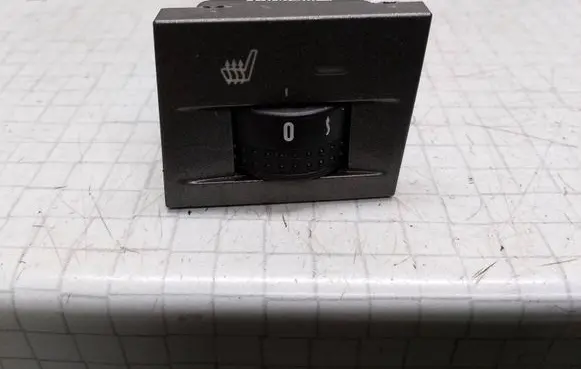 Opel Vectra C Seat heating switch 13138252 0626 32429811