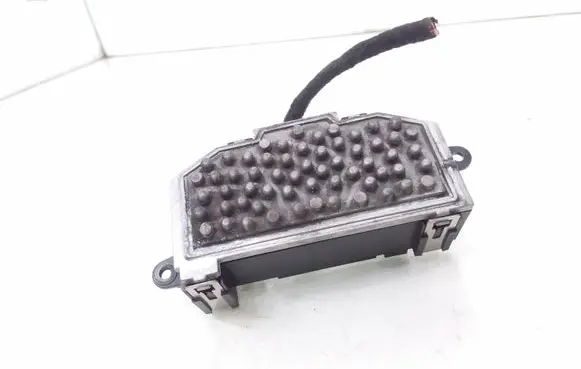 Volkswagen PASSAT B6 Heater blower motor/fan resistor 3C0907521 CZ2468105380