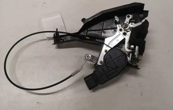 Toyota Corolla E120 E130 Rear door lock