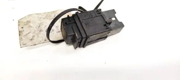 Skoda Superb B5 (3U) Windscreen/window heater switch 3U0959621A