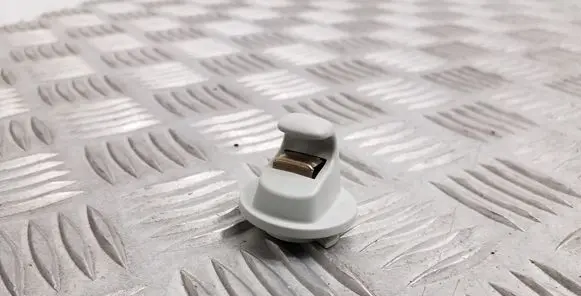 Sun visor clip/hook/bracket