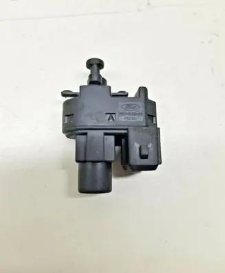 Ford Mondeo MK II Brake pedal sensor switch 93BB13480BB