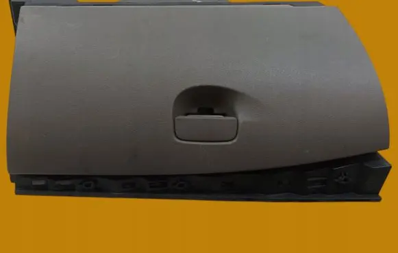 Renault Megane III Glove box