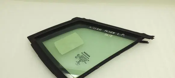Nissan Micra K14 Front door vent window glass four-door 802C35FA0A 43R011583