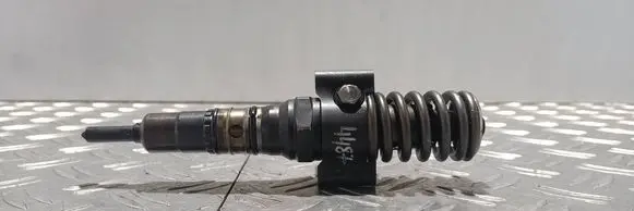 Fuel injector