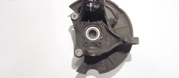 Volkswagen PASSAT B6 Front wheel hub