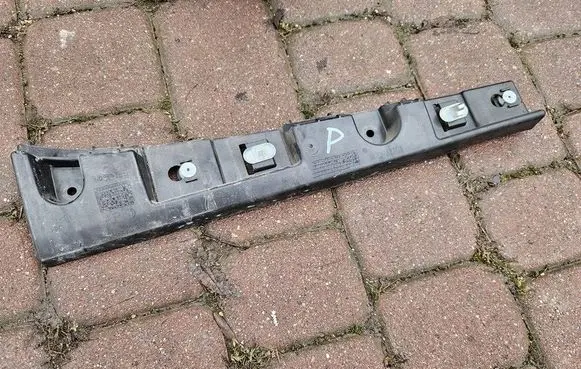 Renault Zoe Rear sill (body part) 764A81357R-