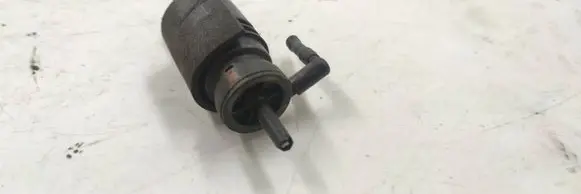 BMW 3 E46 Rear window washer spray nozzle 
