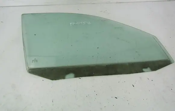 Volkswagen Golf IV Front door window glass four-door 