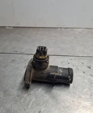 Volkswagen Sharan Engine coolant pipe/hose 028121133B