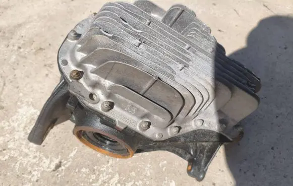 BMW M8 F91 F92 G14 G15 Rear differential 785692818 GHUE315H