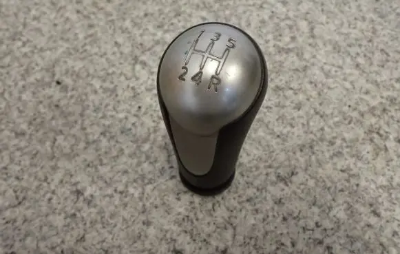 Nissan Note (E11) Other switches/knobs/shifts