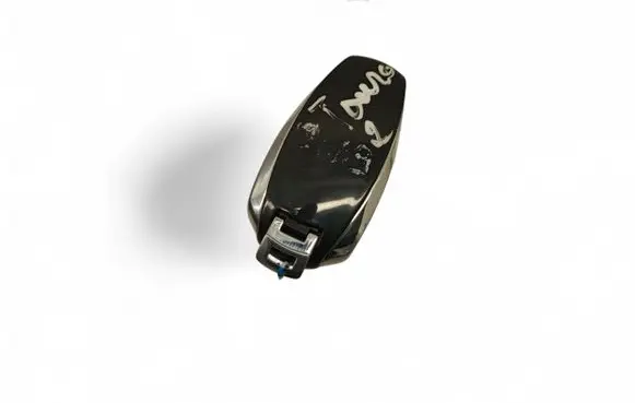 Volkswagen Touareg II Ignition key/card 