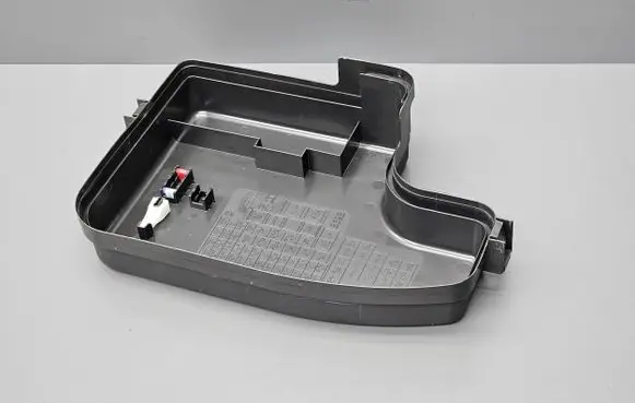 Mazda 3 III Fuse box cover B62S66761