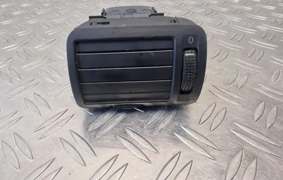 Volkswagen PASSAT B5.5 Dashboard side air vent grill/cover trim 3B0819703D