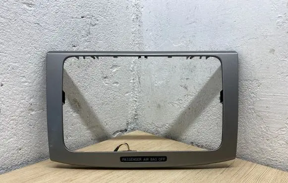 Volkswagen PASSAT B6 Radio/GPS head unit trim 3C0858069M