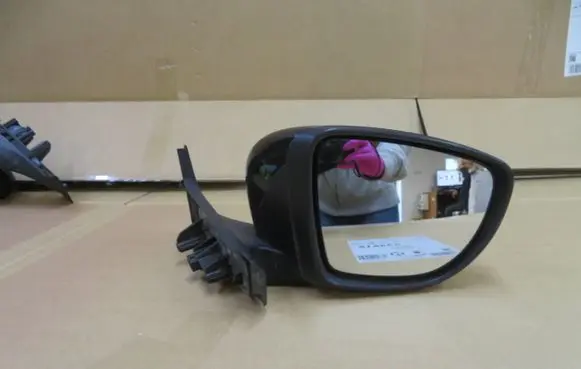 Front door electric wing mirror