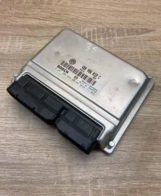 Volkswagen PASSAT B5 Engine control unit/module ECU 4B0906018C 0261206049