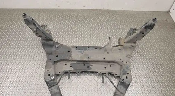 BMW 1 F40 Front subframe 6872729