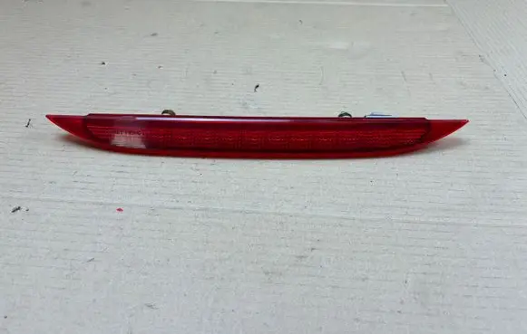 Mazda 5 Third/center stoplight C23551580