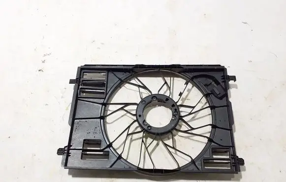 Mercedes-Benz GLA H247 Radiator cooling fan shroud A2479060200