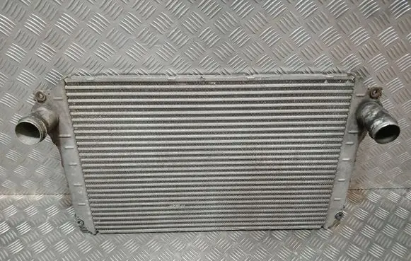 Toyota Avensis T250 Intercooler radiator