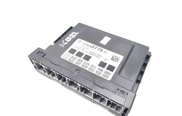 Opel Insignia A Central body control module 13593775 F00HJ01185