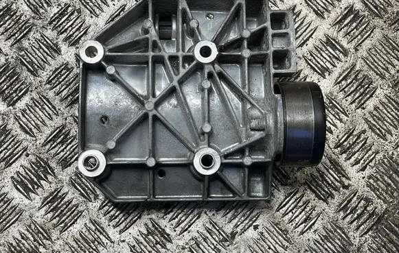 Jaguar XK - XKR Generator/alternator belt tensioner 2W9310039AA