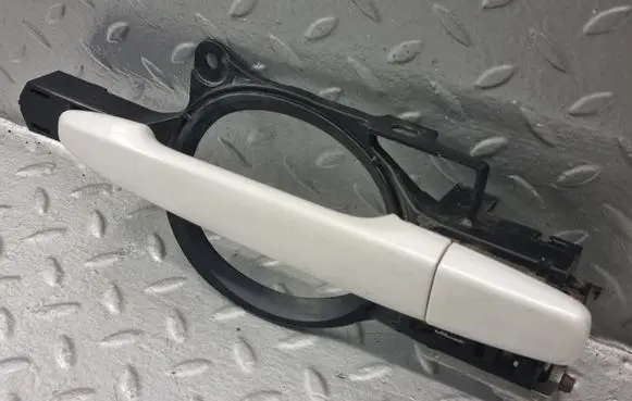 Mitsubishi Outlander Front door exterior handle 5716A308 5716A028
