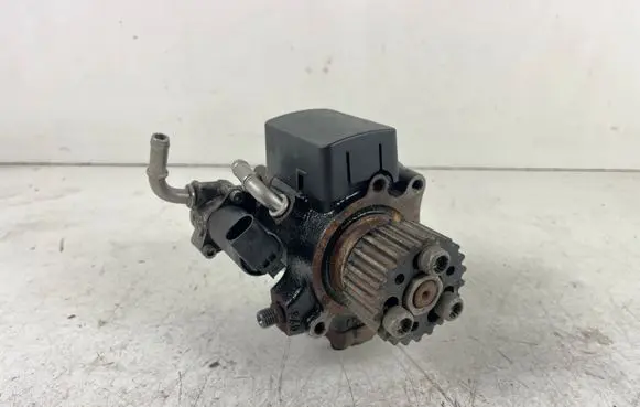 Volkswagen Caddy Fuel injection high pressure pump 03L130755AH