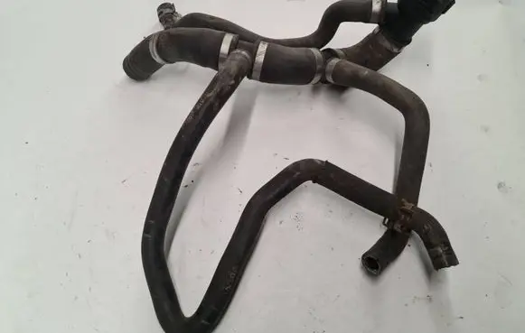 Volvo XC90 Engine coolant pipe/hose 31368403