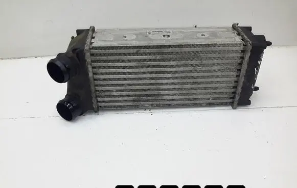 Citroen C4 I Intercooler radiator 9648551880
