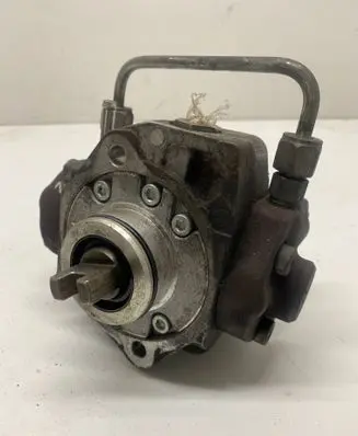 Toyota Avensis T250 Fuel injection high pressure pump 221000R040 HU2940000710