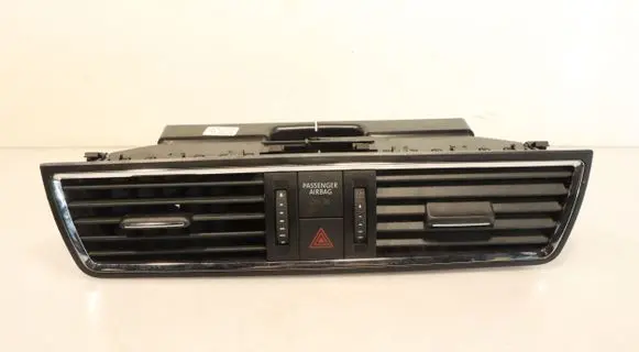 Seat Toledo IV (NH) Dashboard air vent grill cover trim 