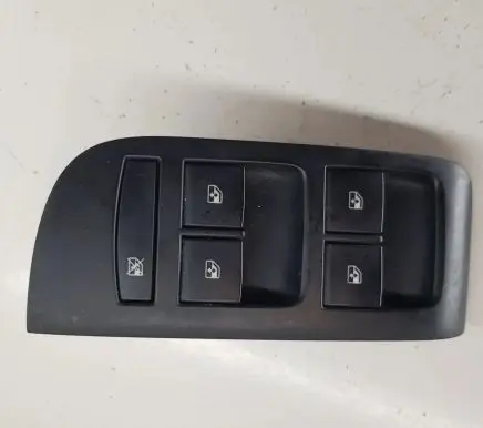 Opel Zafira C Electric window control switch 13305009
