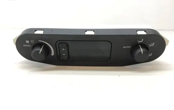 Chrysler Voyager Climate control unit P05005009AD P05005009 12230059