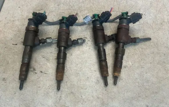 Peugeot 2008 I Fuel injectors set 0445110340 870692