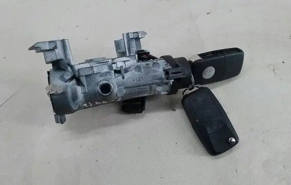 Volkswagen Golf V Ignition lock 114221VALEO